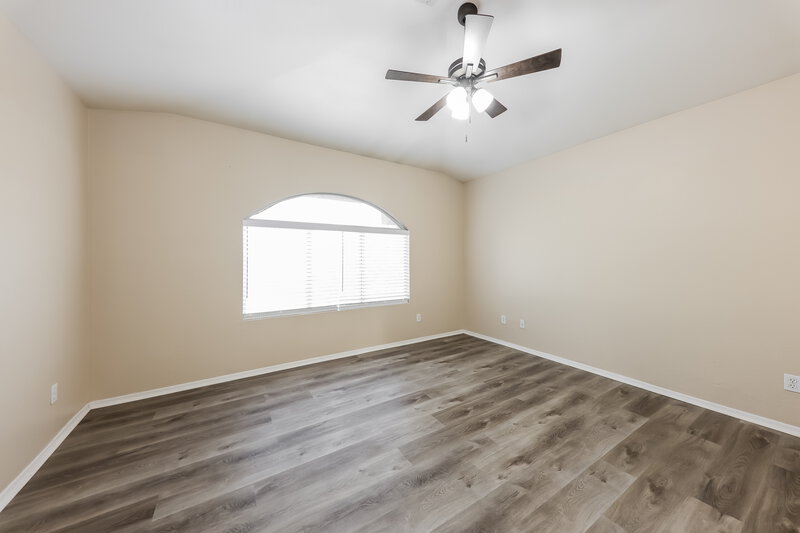 2,280/Mo, 17435 N 16th Pl Phoenix, AZ 85022 Main Bedroom View