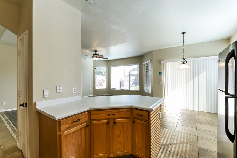 2,305/Mo, 17435 N 16th Pl Phoenix, AZ 85022 Misc View 7