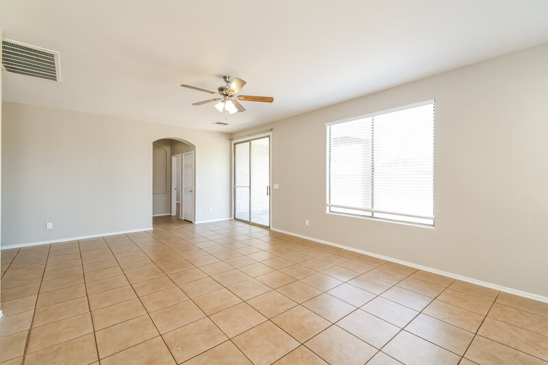 2,785/Mo, 6615 W Harwell Rd Laveen, AZ 85339 Living Room View