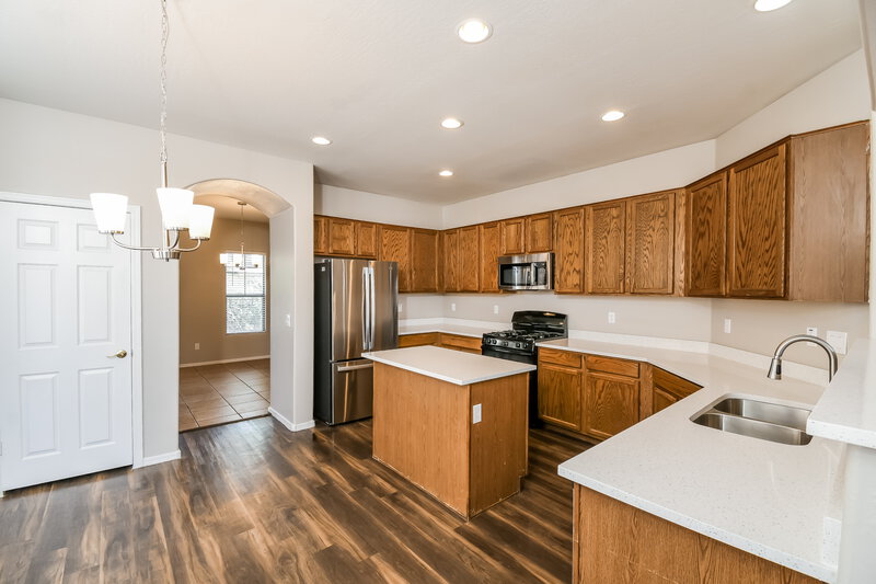 2,785/Mo, 6615 W Harwell Rd Laveen, AZ 85339 Kitchen View