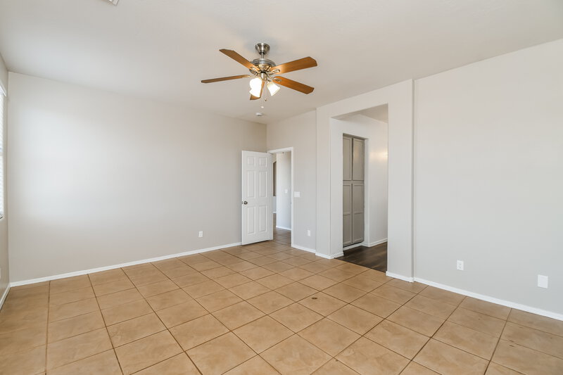 2,785/Mo, 6615 W Harwell Rd Laveen, AZ 85339 Main Bedroom View 2