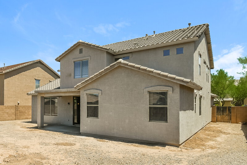 2,785/Mo, 6615 W Harwell Rd Laveen, AZ 85339 Rear View