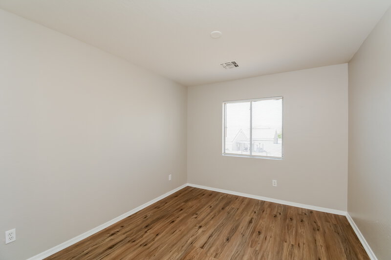 2,020/Mo, 13013 N 127th Ln El Mirage, AZ 85335 Bedroom View 2