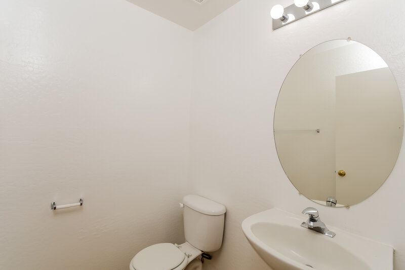2,020/Mo, 13013 N 127th Ln El Mirage, AZ 85335 Bathroom View