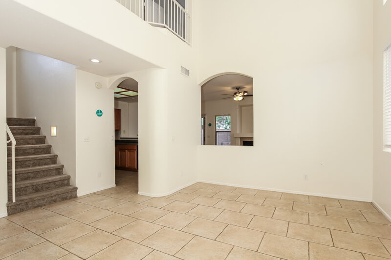 2,270/Mo, 3528 W Chama Rd Glendale, AZ 85310 Living Room View