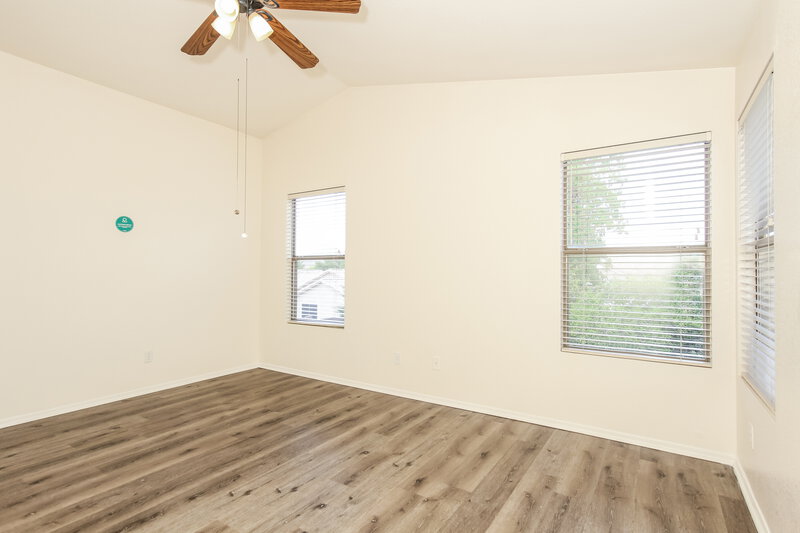 2,270/Mo, 3528 W Chama Rd Glendale, AZ 85310 Main Bedroom View
