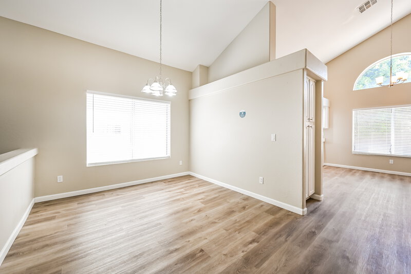 2,380/Mo, 15825 W Redfield Rd Surprise, AZ 85379 Dining Room View