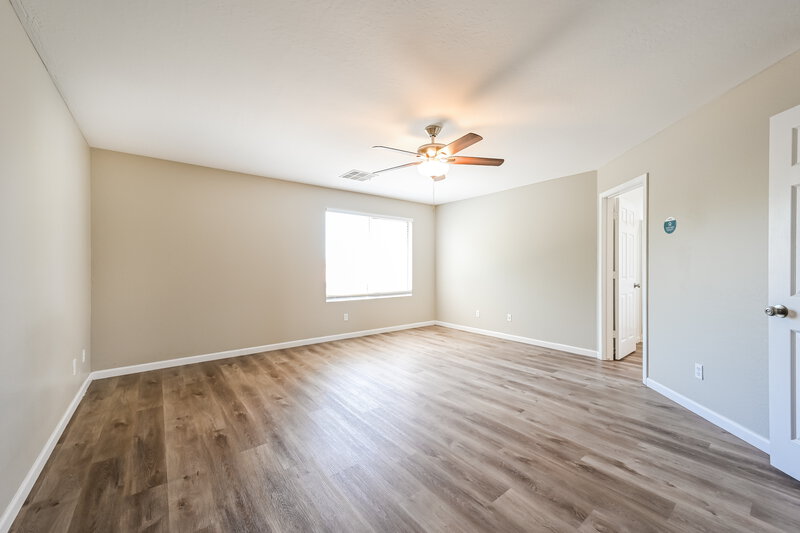 2,380/Mo, 15825 W Redfield Rd Surprise, AZ 85379 Main Bedroom View