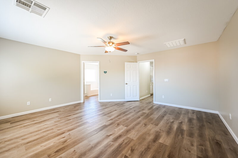 2,380/Mo, 15825 W Redfield Rd Surprise, AZ 85379 Main Bedroom View 2