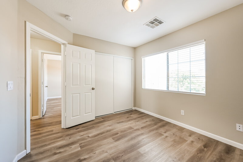 2,380/Mo, 15825 W Redfield Rd Surprise, AZ 85379 Bedroom View