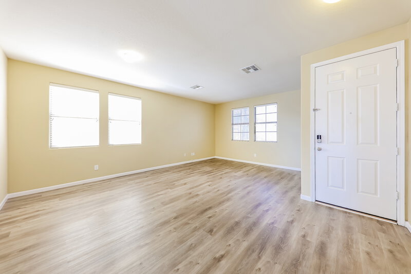 2,395/Mo, 23209 N 121st Dr Sun City, AZ 85373 Living Room View 2