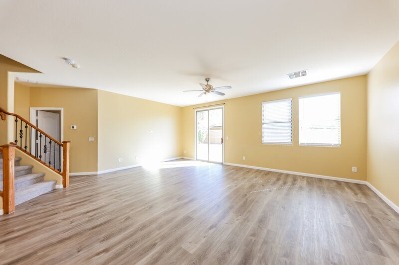 2,395/Mo, 23209 N 121st Dr Sun City, AZ 85373 Family Room View 2