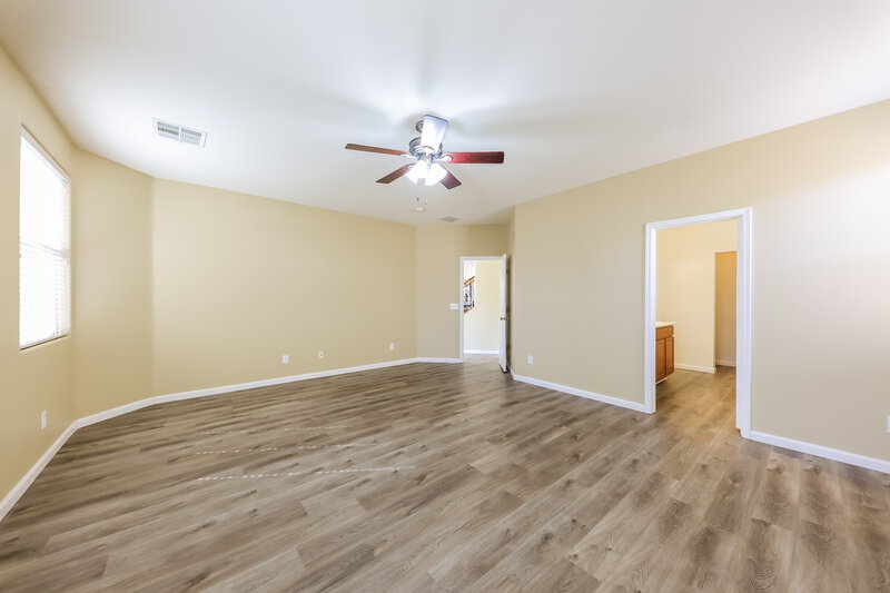 2,395/Mo, 23209 N 121st Dr Sun City, AZ 85373 Main Bedroom View