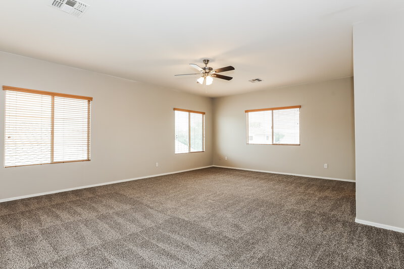 2,515/Mo, 7420 S 15th Dr Phoenix, AZ 85041 Main Bedroom View