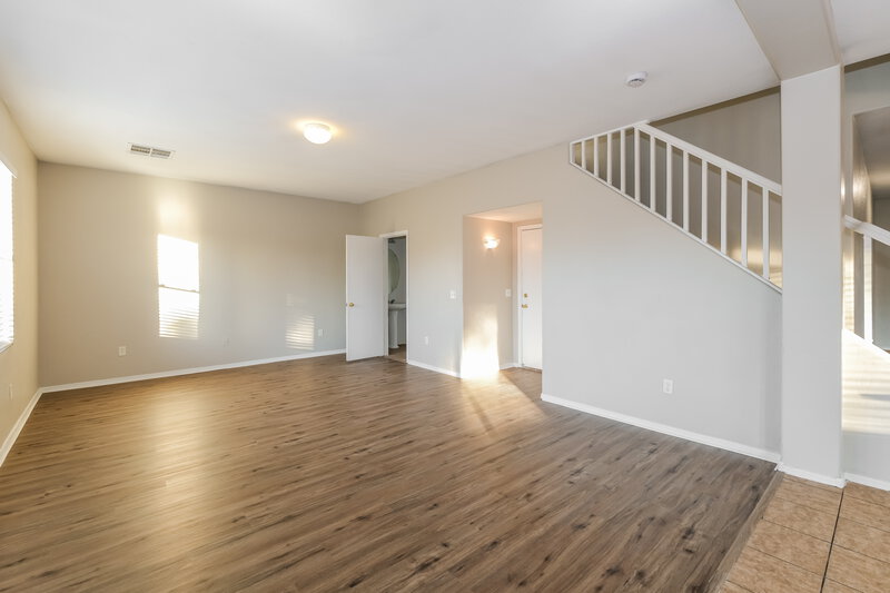 2,185/Mo, 6963 W Palmaire Ave Glendale, AZ 85303 Living Room View