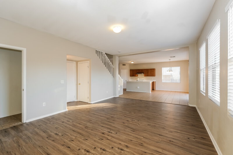 2,185/Mo, 6963 W Palmaire Ave Glendale, AZ 85303 Living Room View 2