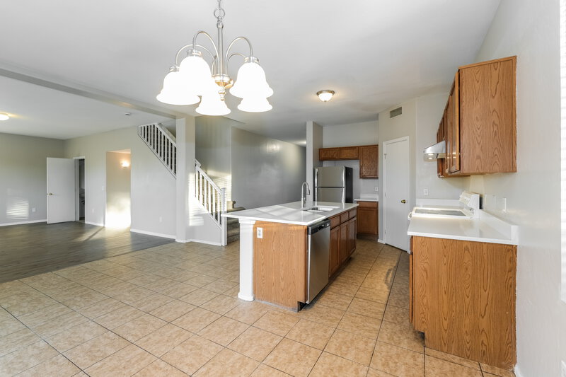 2,185/Mo, 6963 W Palmaire Ave Glendale, AZ 85303 Dining Room View