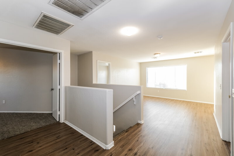 2,185/Mo, 6963 W Palmaire Ave Glendale, AZ 85303 Family Room View