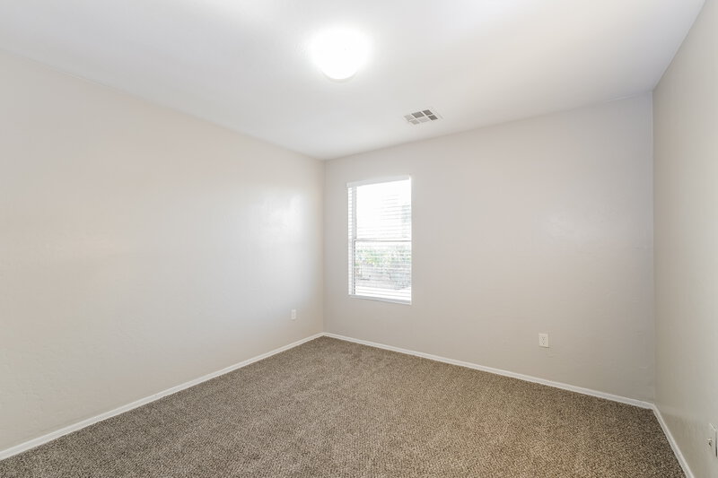 2,185/Mo, 6963 W Palmaire Ave Glendale, AZ 85303 Bedroom View 3