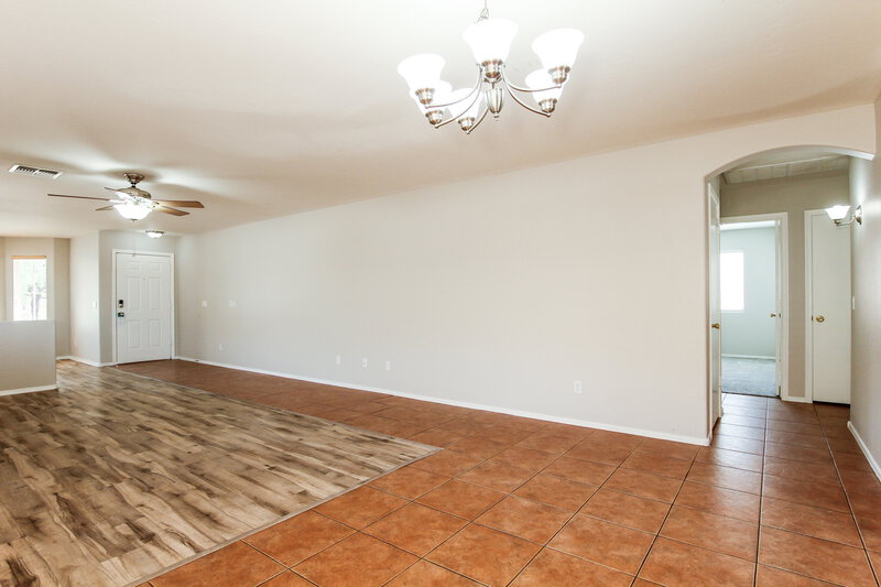 1,910/Mo, 15066 W Buchanan St Goodyear, AZ 85338 Dining Room View