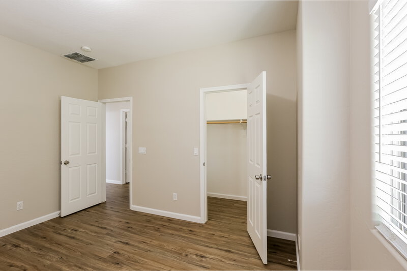 2,505/Mo, 13311 W Stella Ln Litchfield Park, AZ 85340 Bedroom View 2