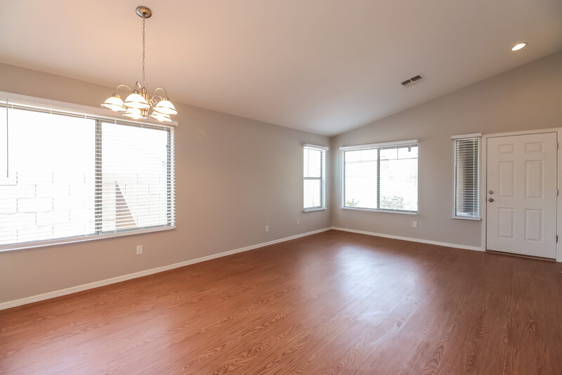 2,085/Mo, 25549 W Winslow Ave Buckeye, AZ 85326 Dining Room View 2