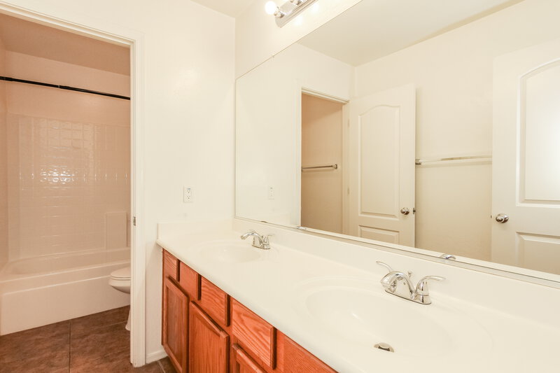1,955/Mo, 25549 W Winslow Ave Buckeye, AZ 85326 Bathroom View