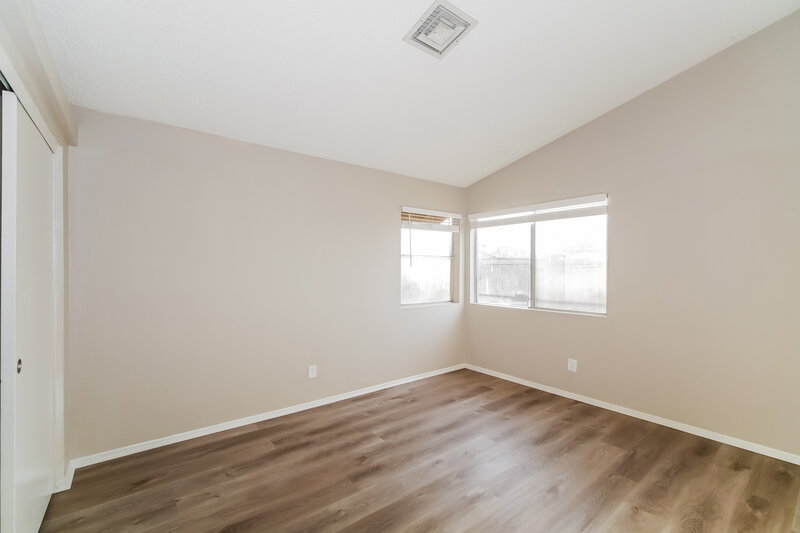 2,085/Mo, 8045 W Larkspur Dr Peoria, AZ 85381 Bedroom View 2