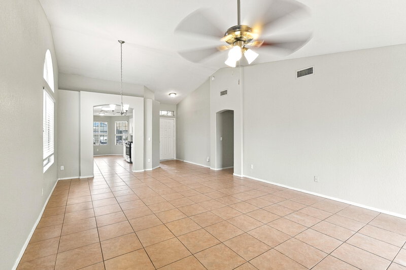2,080/Mo, 8556 W Ocotillo Rd Glendale, AZ 85305 Living Room View 2