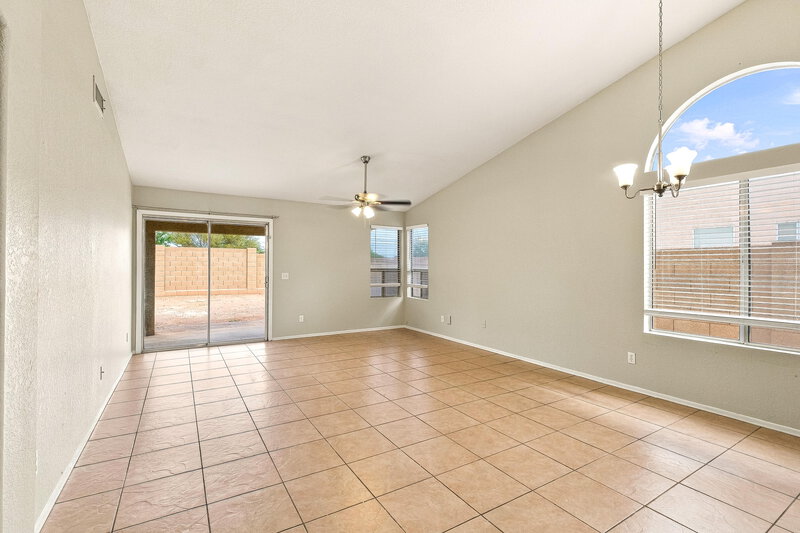 2,080/Mo, 8556 W Ocotillo Rd Glendale, AZ 85305 Dining Room View