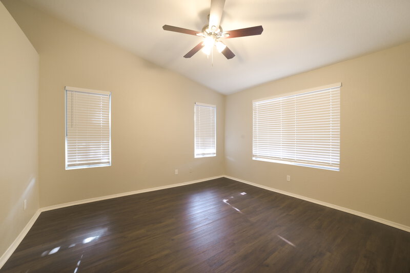 2,195/Mo, 8556 W Ocotillo Rd Glendale, AZ 85305 Main Bedroom View