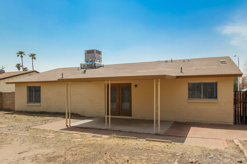 1,995/Mo, 9103 N 63rd Ln Glendale, AZ 85302 Rear View 2