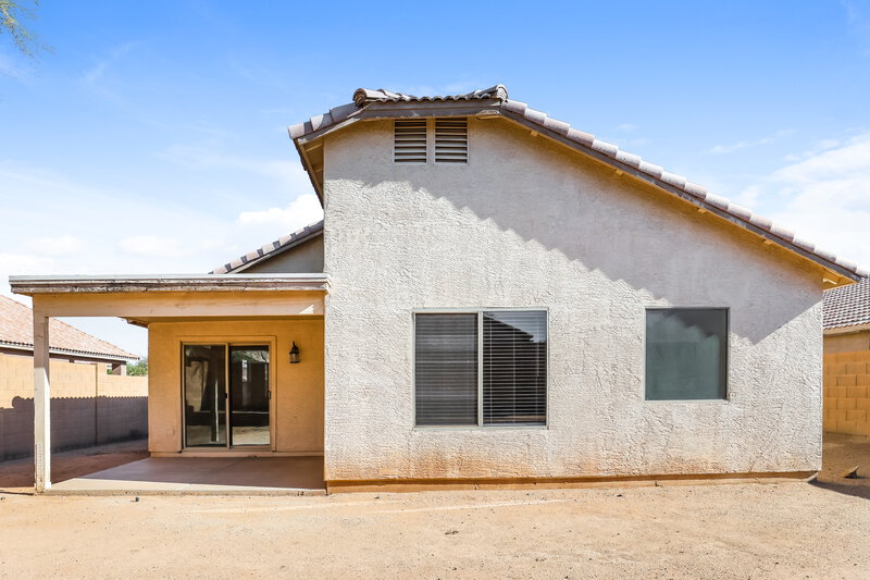 2,095/Mo, 2213 W Saint Charles Ave Phoenix, AZ 85041 Rear View