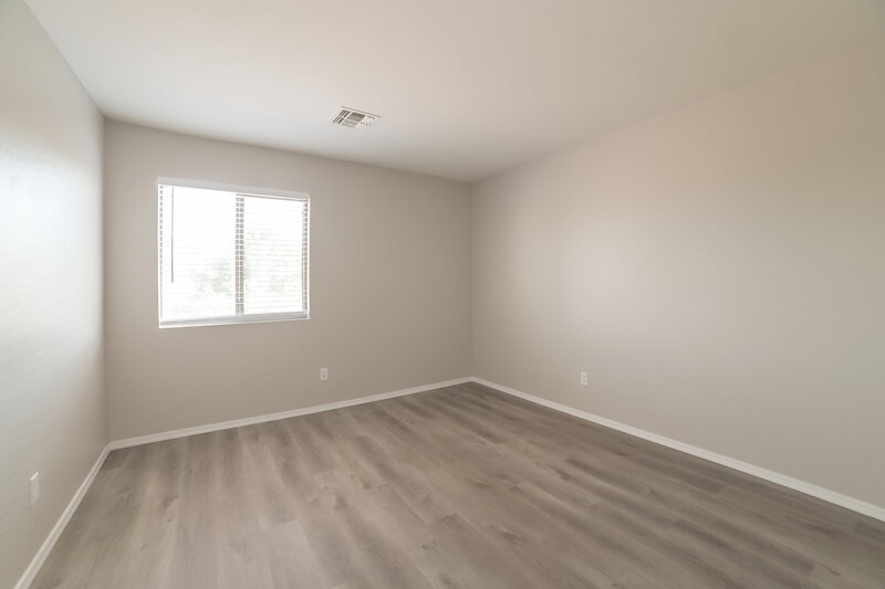 2,410/Mo, 5709 S 34th Ave Phoenix, AZ 85041 Bedroom View 2