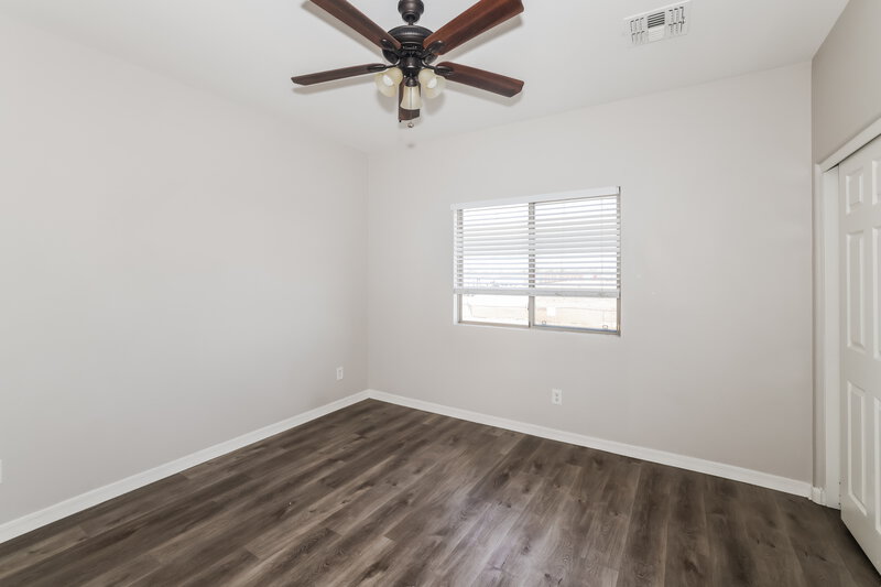 2,550/Mo, 6816 W Pleasant Ln Laveen, AZ 85339 Main Bedroom View