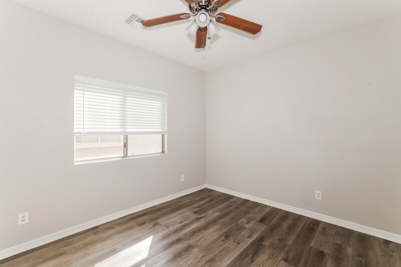 2,550/Mo, 6816 W Pleasant Ln Laveen, AZ 85339 Bedroom View