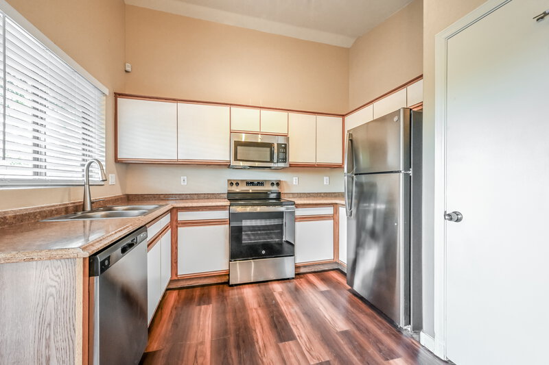 1,635/Mo, 15029 W Calavar Rd Surprise, AZ 85379 Kitchen View