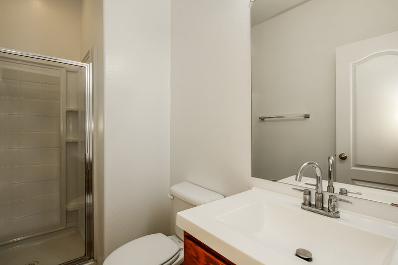 2,995/Mo, 7114 S 68th Gln Laveen, AZ 85339 Bathroom View 2