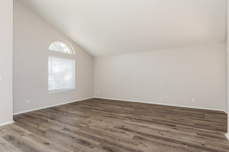 2,595/Mo, 16234 S 44th St Phoenix, AZ 85048 Living Room View