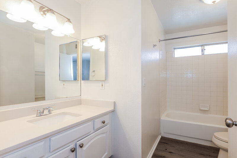 2,595/Mo, 16234 S 44th St Phoenix, AZ 85048 Bathroom View