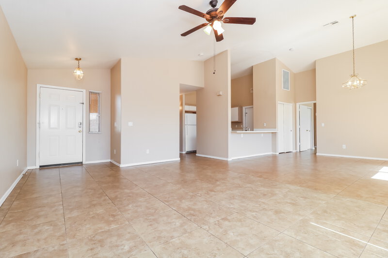 3,190/Mo, 9015 W Roanoke Ave Phoenix, AZ 85037 Living Room View