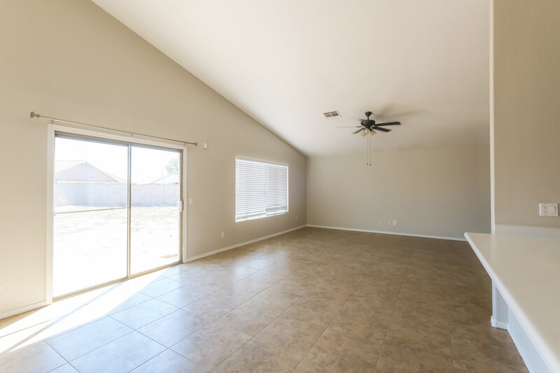 1,795/Mo, 9015 W Roanoke Ave Phoenix, AZ 85037 Living Room View
