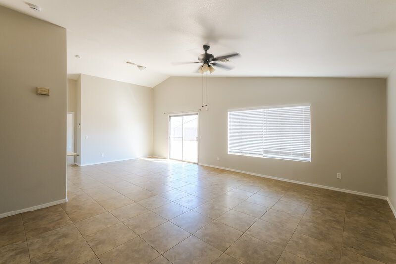 1,795/Mo, 9015 W Roanoke Ave Phoenix, AZ 85037 Living Room View 2
