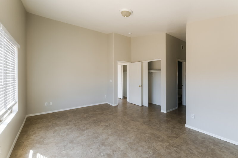 1,795/Mo, 9015 W Roanoke Ave Phoenix, AZ 85037 Main Bedroom View 2
