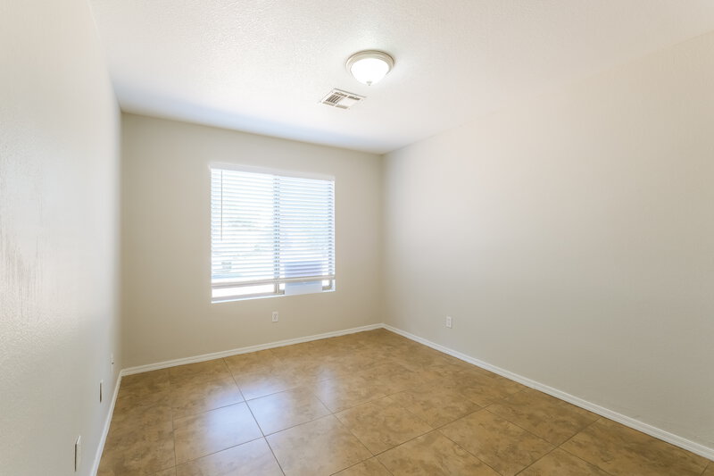 1,795/Mo, 9015 W Roanoke Ave Phoenix, AZ 85037 Bedroom View 2