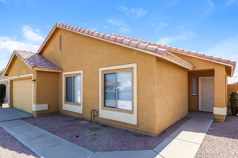 3,190/Mo, 9015 W Roanoke Ave Phoenix, AZ 85037 Rear View