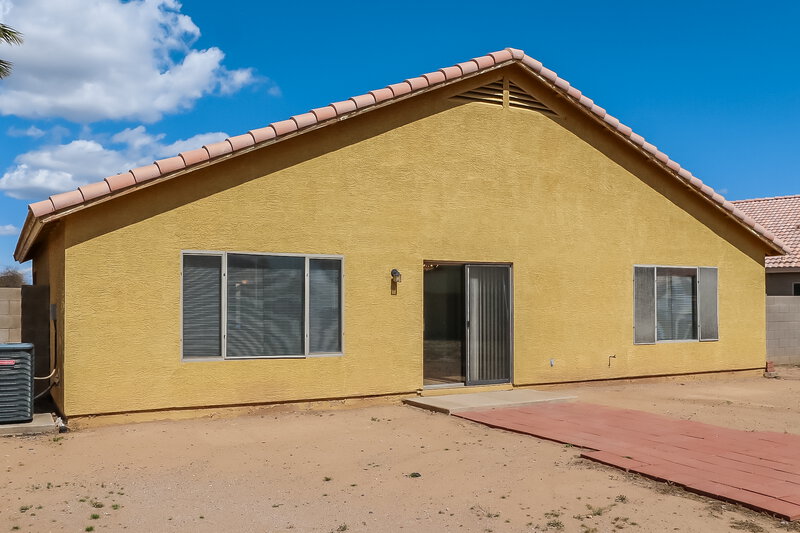 3,190/Mo, 9015 W Roanoke Ave Phoenix, AZ 85037 Rear View 2