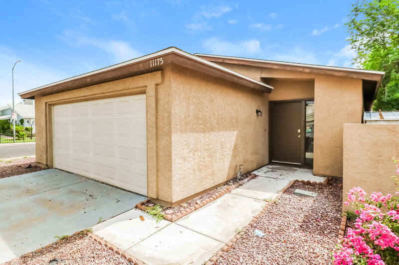 2,440/Mo, 11175 N 82nd Ln Peoria, AZ 85345 Front View