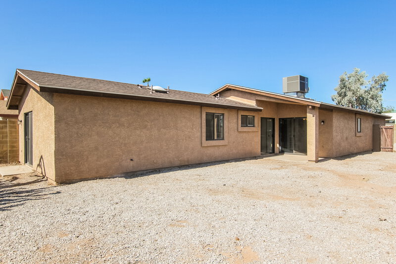 2,390/Mo, 11175 N 82nd Ln Peoria, AZ 85345 Rear View