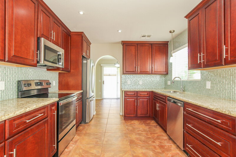 2,355/Mo, 3719 E Inverness Ave Unit 24 Mesa, AZ 85206 Kitchen View